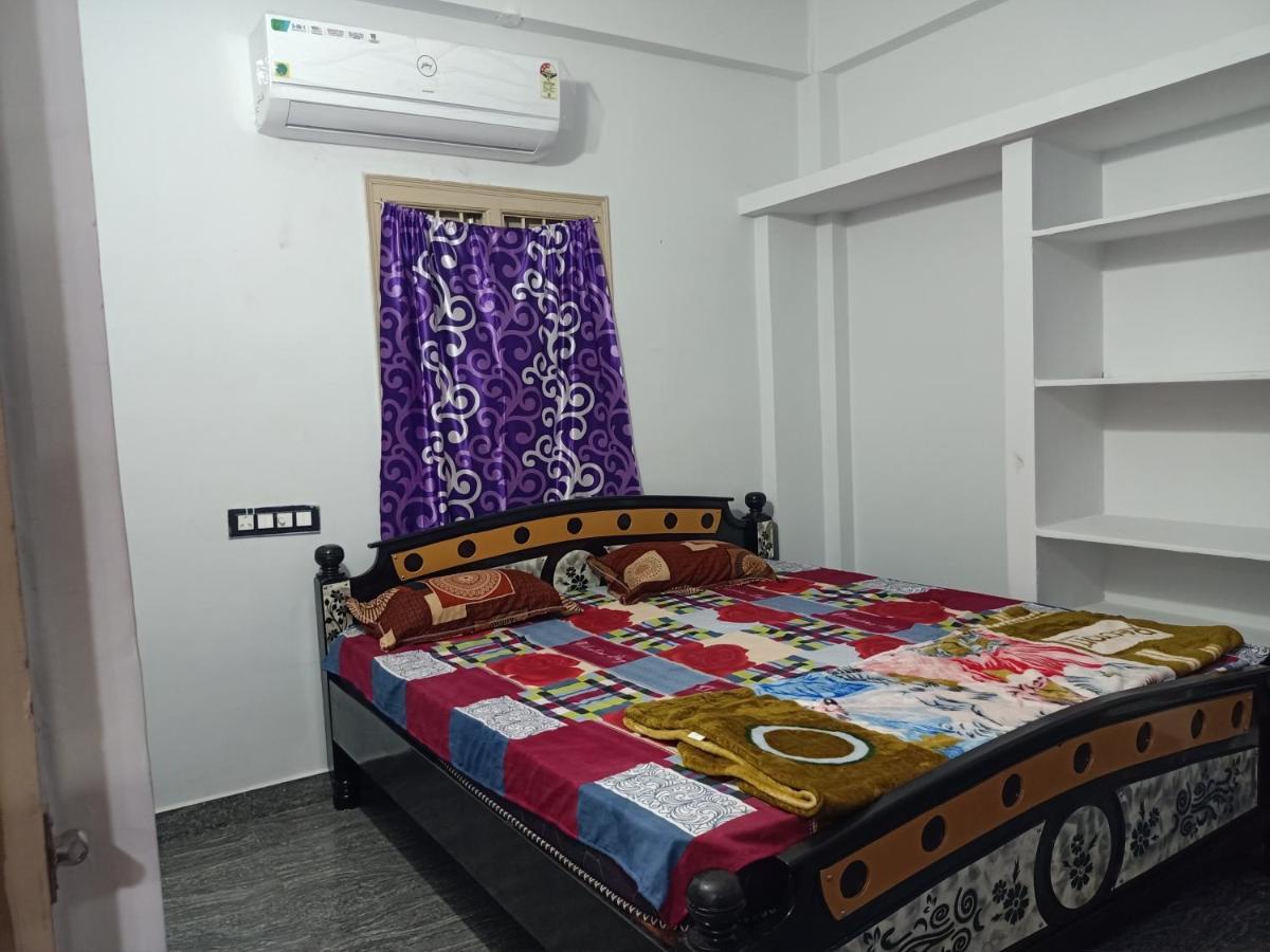Sri Govinda Nilayam Home Stay 1 Visakhapatnam Zewnętrze zdjęcie