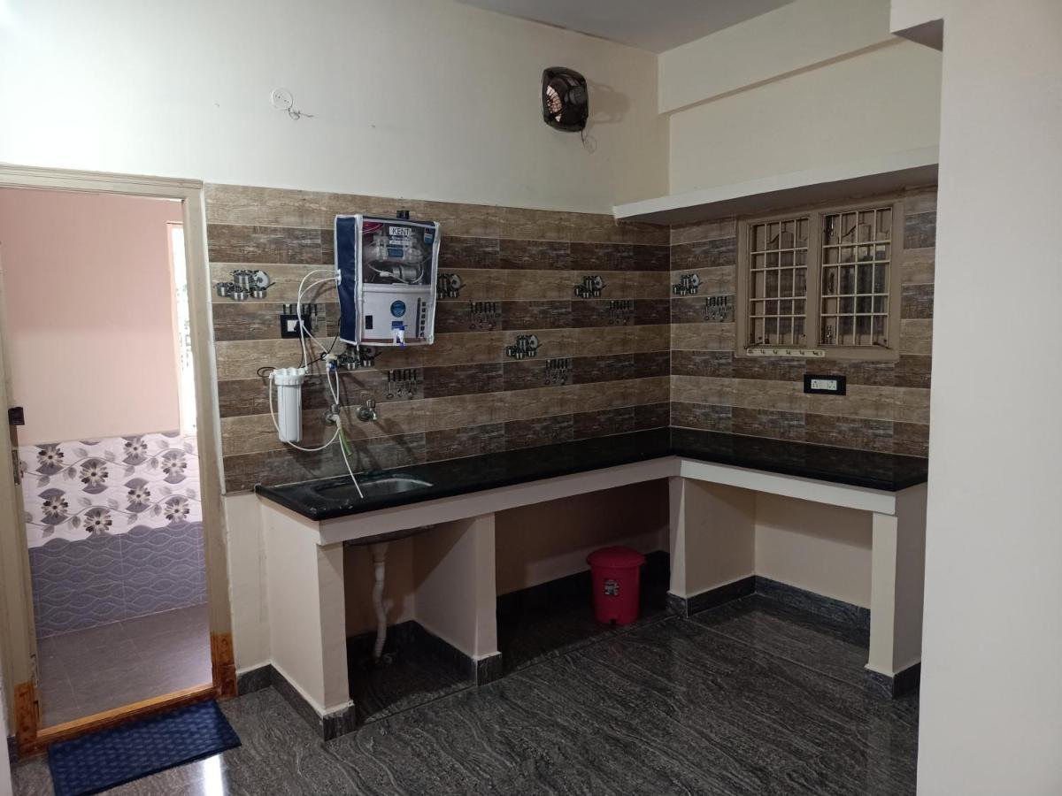 Sri Govinda Nilayam Home Stay 1 Visakhapatnam Zewnętrze zdjęcie