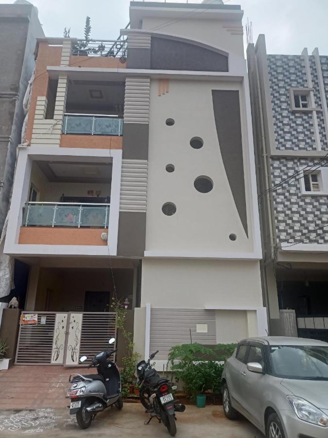 Sri Govinda Nilayam Home Stay 1 Visakhapatnam Zewnętrze zdjęcie